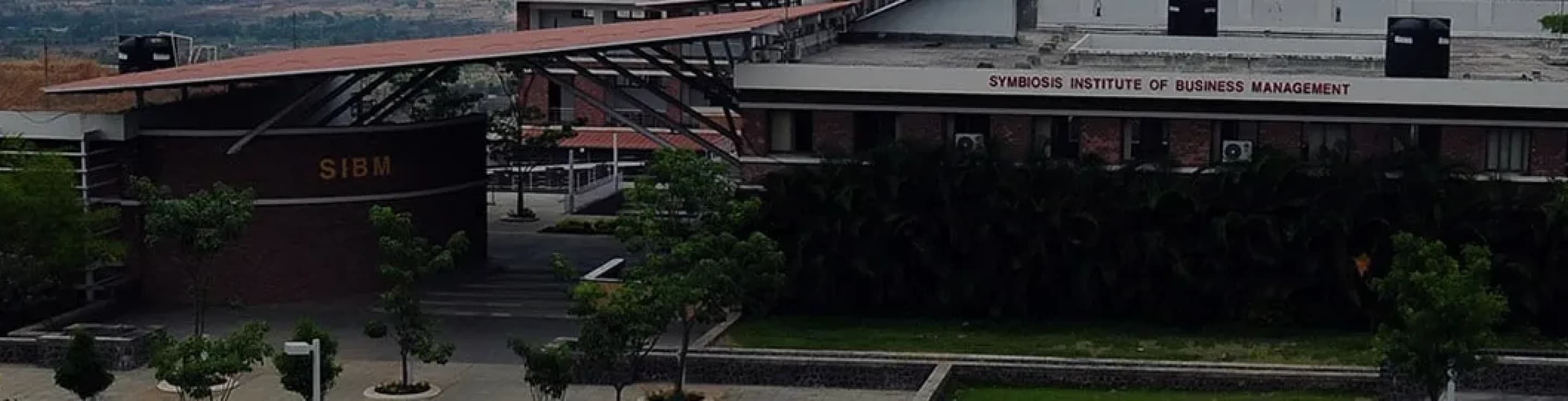 SIBM Pune campus courtyard and building entrance